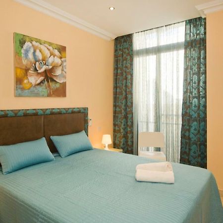 Sliema Duplex 1 Bedroom Apartment With 2 Bathrooms- Sleep 4 Экстерьер фото